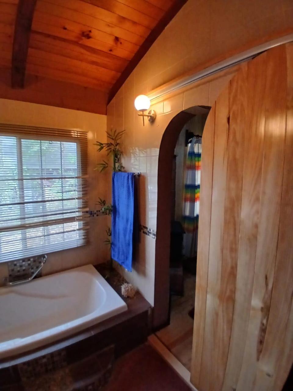 Cabana Con Banera Y Chimeneas En Puesta De Sol El Pacifico Ngoại thất bức ảnh